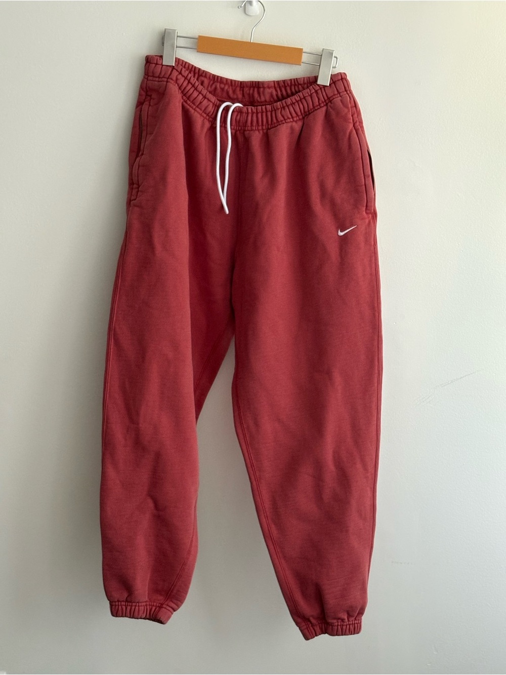 Club Fleece Joggers Terracotta Red Rust Sweatpants Size M Zipper Pockets